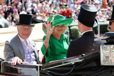 König Charles und Königin Camilla feiern erneut bei Royal Ascot