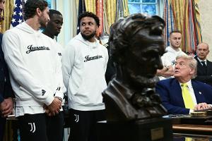 "Etwas merkwürdig": Turins denkwürdiger Besuch bei Trump