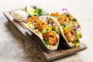 Mexikanisch kochen: Shrimp-Tacos mit Avocado-Salsa