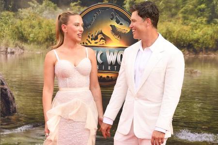 Scarlett Johansson und Colin Jost: Im Partnerlook zur Filmpremiere