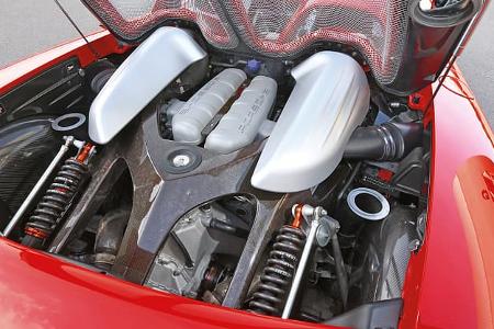 Porsche Carrera GT, Motor
