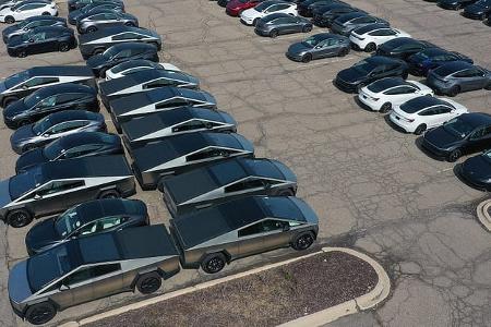 Tesla-Parkplatz Michigan Mall Farmington Hills USA