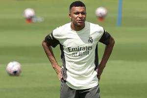 Mbappé zurück im Training - aber nicht im Kader