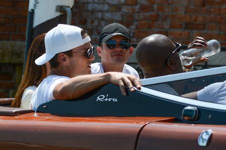 Orlando Bloom und Tom Brady: Entspannte Bootstour vor Bezos-Hochzeit