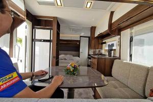 Fendt, Diamant, Innenraum, Mann, Sitzgruppe