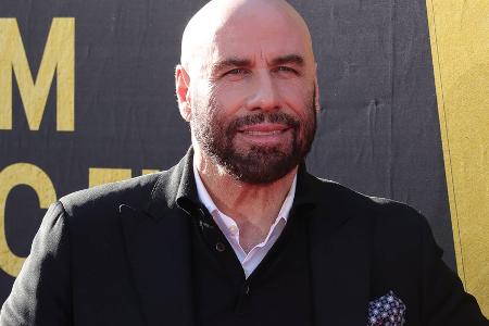 John Travolta: Star überrascht als Danny Zuko aus 