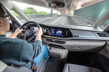 VW Multivan T7 1.5 eHybrid, Cockpit