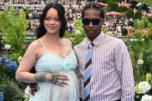 Rihanna und A$AP Rocky: Deutet er hier das Geschlecht des Babys an?