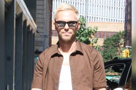 Nicholas Hoult überrascht mit neuem Look bei 