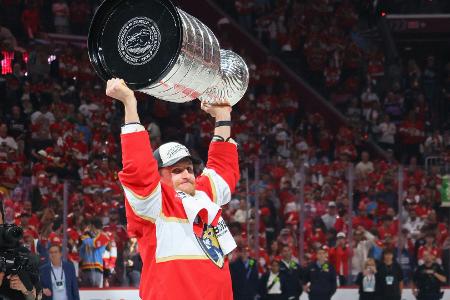 NHL: Sturm kehrt zu Minnesota Wild zurück