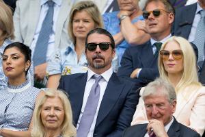 Dave Grohl und Ehefrau zeigen sich erstmals seit Seitensprung-Baby