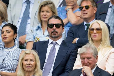 Dave Grohl und Ehefrau zeigen sich erstmals seit Seitensprung-Baby