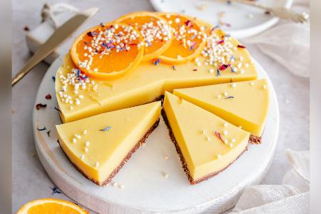 Kein Backen nötig: Sommerliche Frischkäse-Orangentarte