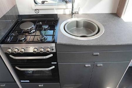 f_Swift_Sprite_Quattro_Küche