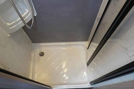 f_Swift_Sprite_Quattro_Dusche