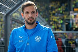 First Pitch: Kiel-Keeper Engelhardt bei MLB-Spiel im Einsatz