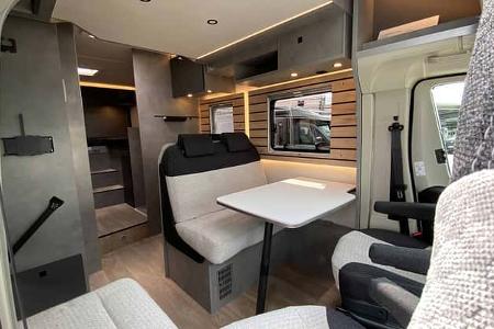 Crosscamp EXPDN 7.4 E (2026), Innenraum