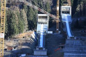 Olympische Winterspiele: Skisprungschanze in Predazzo getestet