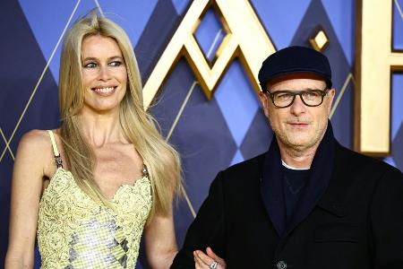 Claudia Schiffer steigt beim FC Brentford ein