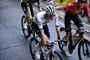 "Keine ernsthaften Verletzungen" bei Pogacar nach Sturz