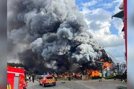 Feuer-Drama: Tomorrowland-Bühne brennt komplett ab