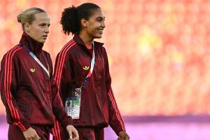 Wück baut Defensive um - Schüller nur auf der Bank