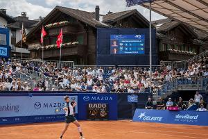 Bublik triumphiert in Gstaad, Darderi in Bastad