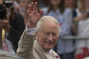 König Charles III. gratuliert England zum Finaleinzug