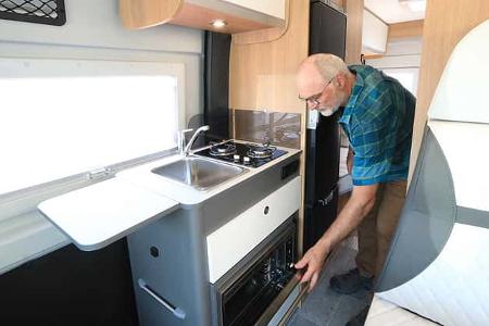 Giottivan, Campingbus, Küche, Backofen