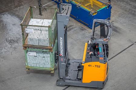 Mercedes-Benz Global Logistics Center Germersheim