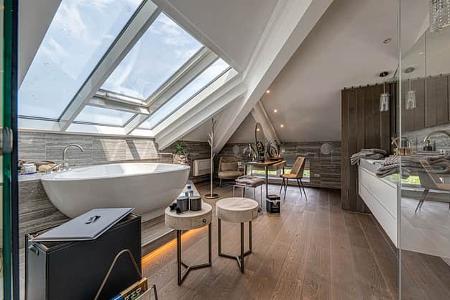 07/2025 Rene Benko Versteigerung Villa Ansaldi Sirmione