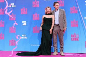 "Die nackte Kanone"-Premiere mit Pamela Anderson und Liam Neeson
