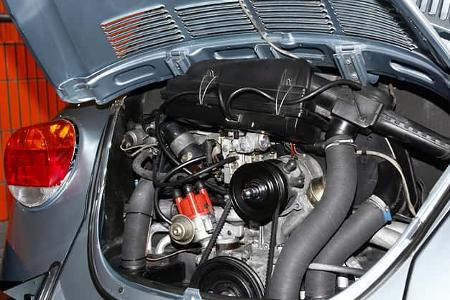 VW Käfer 1303 Automatic, Baujahr 1973 Motor
