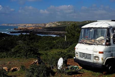 Hippiebus, Sat-Anlage