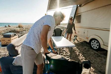 Strand, Camping, Wohnwagen, Sand, Campingzubehör, Pärchen