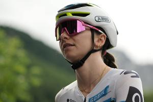 Tour de France Femmes: Lippert stürzt - Vos gewinnt Auftakt
