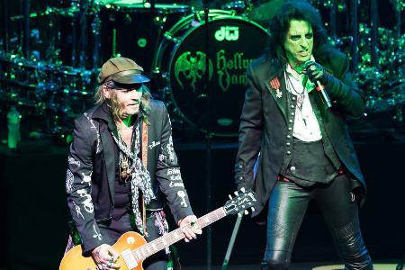 Überraschender Auftritt: Johnny Depp würdigt Ozzy Osbourne