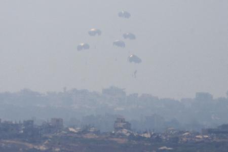 Erstmals seit Monaten lässt Israel humanitäre Hilfe in größerem Stil in den Gazastreifen. 