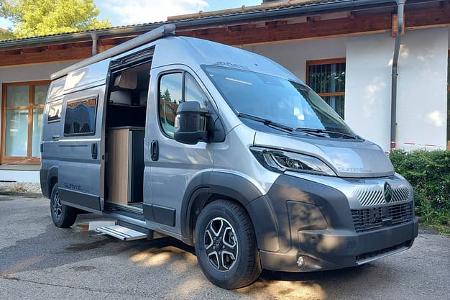 f_ Pössl Summit 600 L, Außenaufnahme