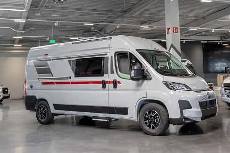 Livingstone Go, Außen, Halle