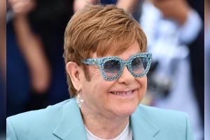 Elton John feiert 35 Jahre ohne Drogen und Alkohol