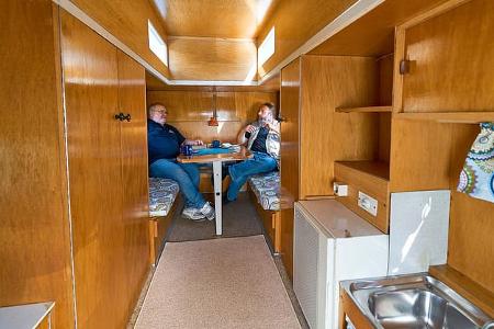 Mobile Menschen Tischer