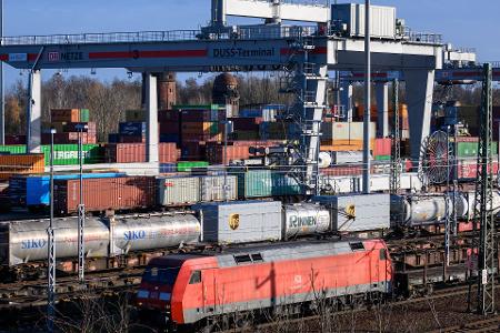 Der Güterverkehr ist eines der größten Sorgenkinder innerhalb des Konzerns. (Archivbild)