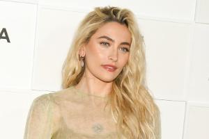 Beziehung vorbei? Paris Jackson schreibt von Trennungstränen