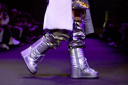  Der Fokus bei dem Label liegt auf Sport- und Freizeitbekleidung. 