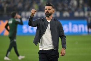 "Sehr, sehr stolz": Muslic genießt, Schalke feiert