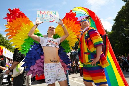 Bunt, laut und politisch: Die Pride Parade in Hamburg findet zum 45. Mal statt.