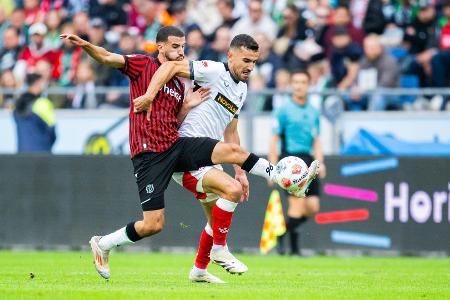 Matchwinner Aséko: Hannover siegt bei Titz-Debüt