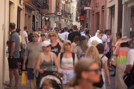 Dieser Tage ist die Urlaubsinsel proppevoll.