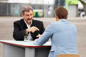 Die AfD liegt in Umfragen derzeit bei 25 Prozent und damit nur knapp hinter der Union. 